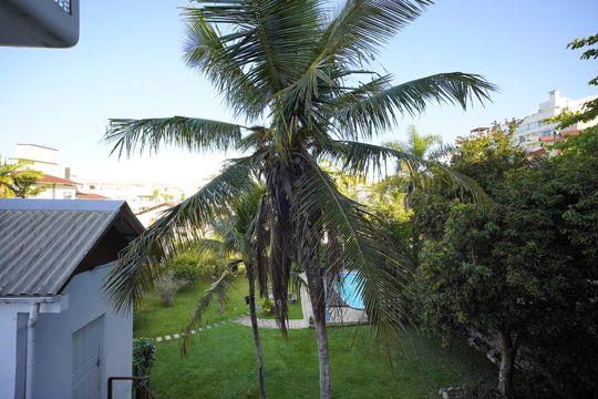 Quarto 2 - Vista de apartamento para alugar com 2 quartos, 39m² em Canasvieiras, Florianópolis