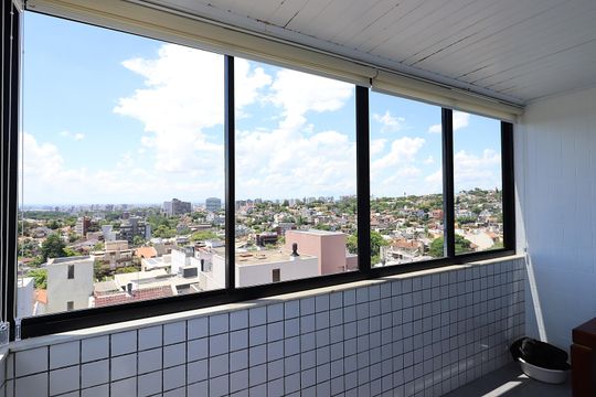 Sacada da  Sala 2 de apartamento à venda com 3 quartos, 243m² em Chácara das Pedras, Porto Alegre