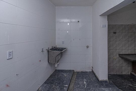 Área de serviço de casa à venda com 4 quartos, 250m² em Cursino, São Paulo