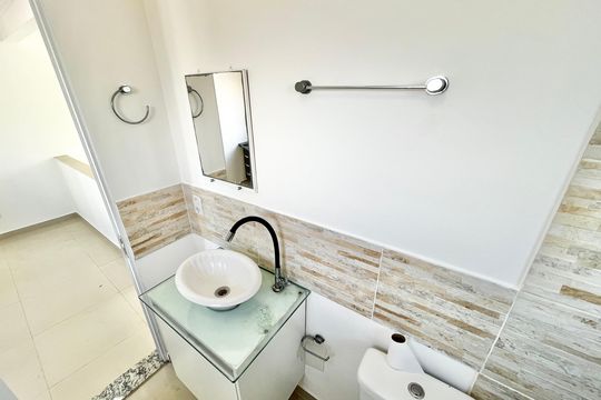 Banheiro de casa para alugar com 1 quarto, 25m² em Mandaqui, São Paulo