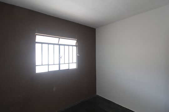 Quarto 1 de casa à venda com 3 quartos, 300m² em Glória, Belo Horizonte
