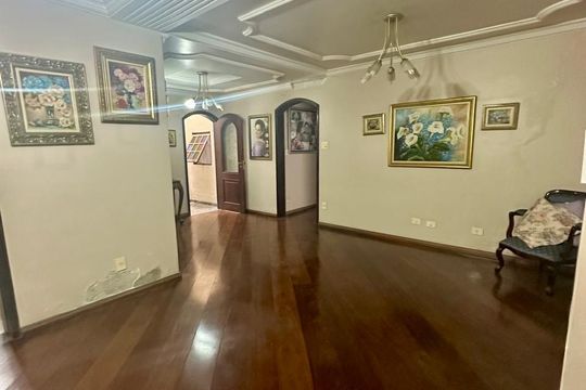 Casa para alugar com 3 quartos, 350m² em Vila Bela, São Paulo