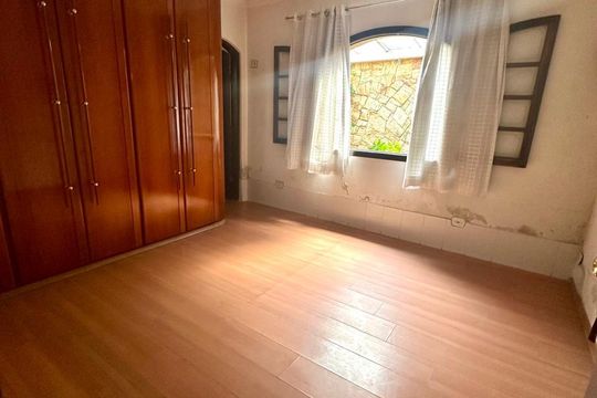 Casa para alugar com 3 quartos, 350m² em Vila Bela, São Paulo