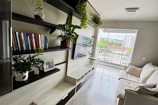 Apartamento à venda com 3 quartos, 69m² em Teresópolis, Porto Alegre
