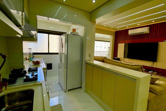 Cozinha de apartamento à venda com 2 quartos, 70m² em Vila Progresso, Guarulhos