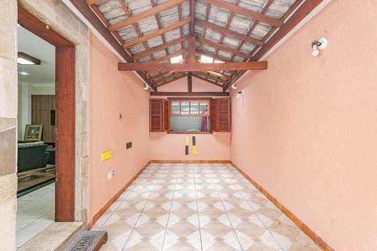 Garagem de casa à venda com 5 quartos, 340m² em Sacomã, São Paulo