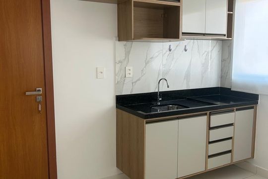 Cozinha de apartamento para alugar com 1 quarto, 24m² em Jardim Placaford, Salvador