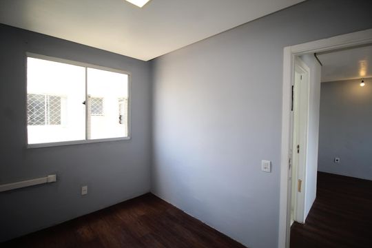 Quarto 2 de apartamento à venda com 2 quartos, 42m² em Mário Quintana, Porto Alegre