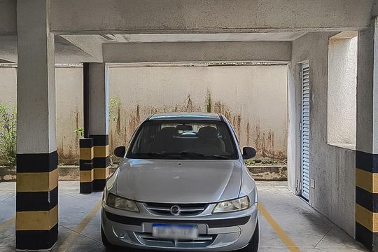 Garagem de apartamento para alugar com 2 quartos, 55m² em Jardim Nilza Miranda, Mauá