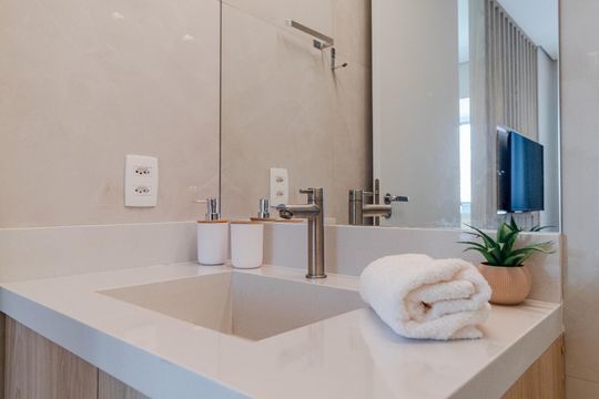 Banheiro de kitnet/studio para alugar com 1 quarto, 24m² em Vila Olímpia, São Paulo