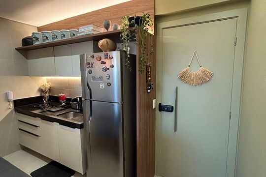 Cozinha de apartamento para alugar com 1 quarto, 46m² em Ondina, Salvador