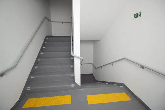 Escada de apartamento à venda com 2 quartos, 65m² em Parque das Nações, Santo André