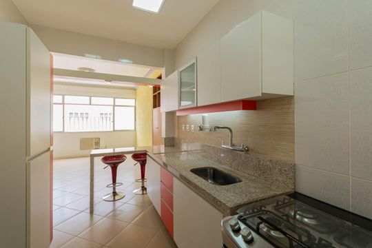 Cozinha de apartamento à venda com 2 quartos, 72m² em Tijuca, Rio de Janeiro