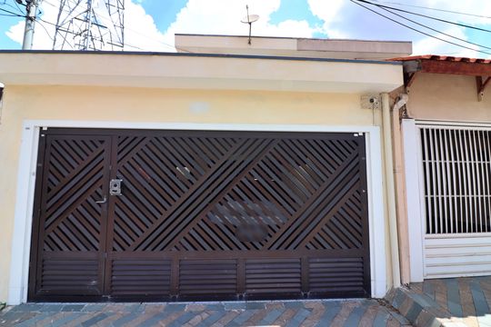 Fachada de casa à venda com 5 quartos, 191m² em Anchieta, São Bernardo do Campo