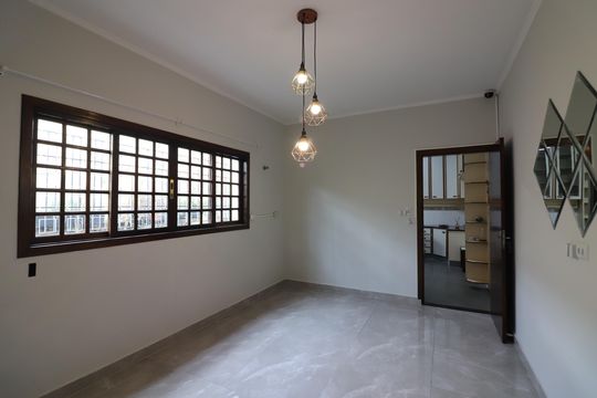 Casa à venda com 5 quartos, 191m² em Anchieta, São Bernardo do Campo