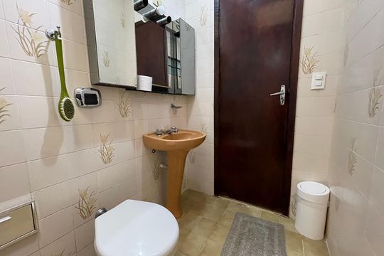 Banheiro Social de casa à venda com 3 quartos, 120m² em Vila Tiradentes, São Paulo