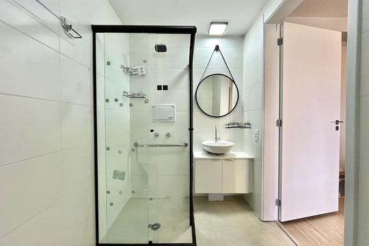 Banheiro de kitnet/studio à venda com 1 quarto, 25m² em Vila Santa Catarina, São Paulo