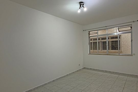 Apartamento para alugar com 2 quartos, 70m² em Pompéia, Santos