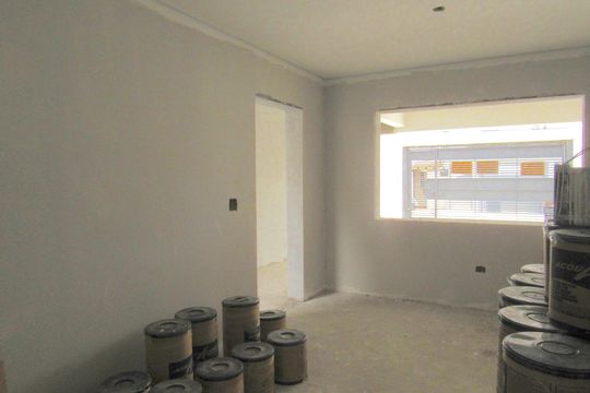 Sala de casa à venda com 3 quartos, 140m² em Jardim das Flores, Osasco