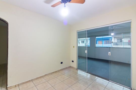 Sala de casa para alugar com 1 quarto, 60m² em Jardim Primeiro de Maio (chacara Fazendinha), Osasco