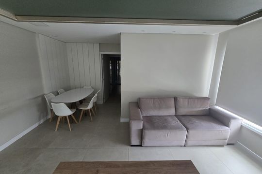 Apartamento à venda com 2 quartos, 60m² em Marechal Rondon, Canoas