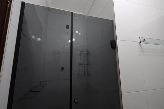 Banheiro da Suíte de casa à venda com 4 quartos, 135m² em Vila Nova, São Paulo