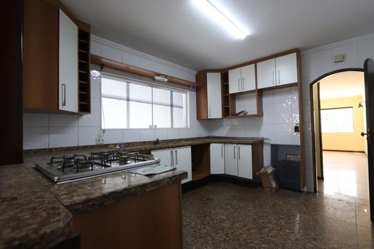 Cozinha de casa à venda com 4 quartos, 135m² em Vila Nova, São Paulo
