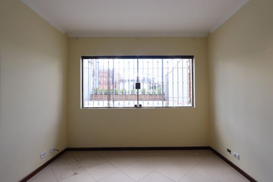 Sala de casa à venda com 4 quartos, 135m² em Vila Nova, São Paulo
