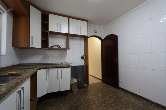 Cozinha de casa à venda com 4 quartos, 135m² em Vila Nova, São Paulo