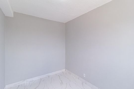 Quarto 2 de apartamento para alugar com 2 quartos, 41m² em Vila Sul Americana, Carapicuíba