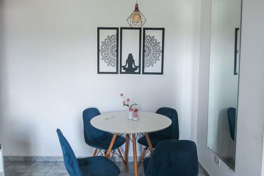 Sala de apartamento à venda com 2 quartos, 53m² em Jardim Monte Alegre, Taboão da Serra