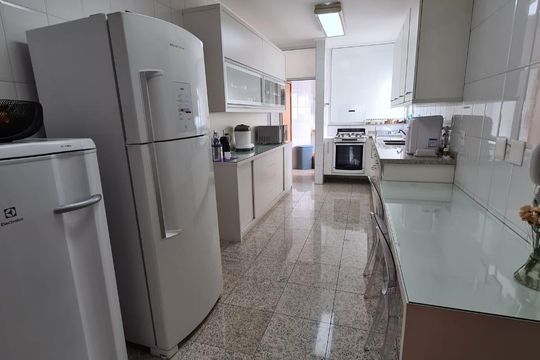 Apartamento para alugar com 3 quartos, 145m² em Aclimação, São Paulo