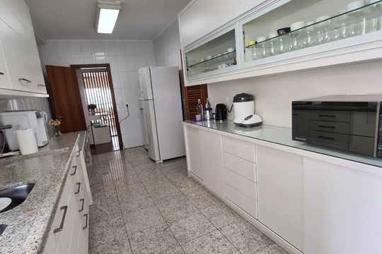 Apartamento para alugar com 3 quartos, 145m² em Aclimação, São Paulo