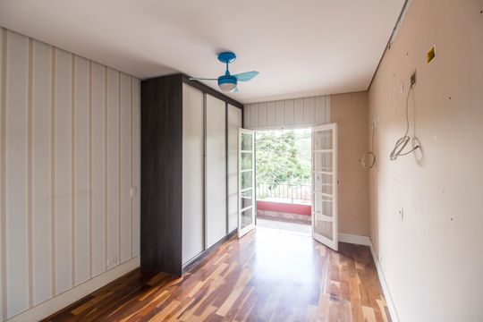 Suíte 3 de casa de condomínio para alugar com 5 quartos, 10230m² em Chacara Santa Lucia dos Ypes, Carapicuíba