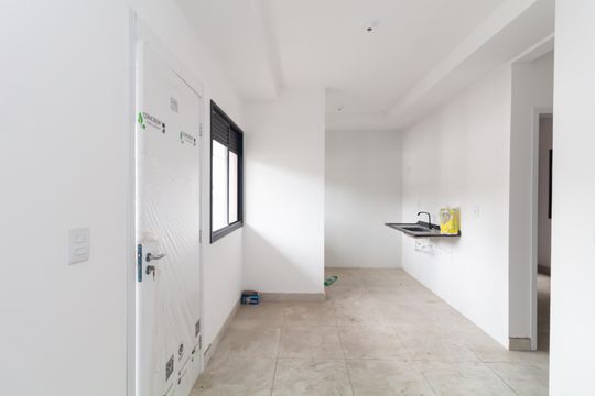 Apartamento para alugar com 2 quartos, 40m² em Vila Jacuí, São Paulo