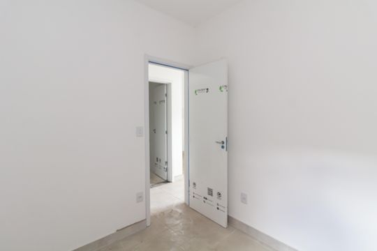 Quarto 2 de apartamento para alugar com 2 quartos, 40m² em Vila Jacuí, São Paulo