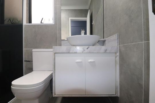 Banheiro 2 de apartamento à venda com 3 quartos, 85m² em Parque das Nações, Santo André