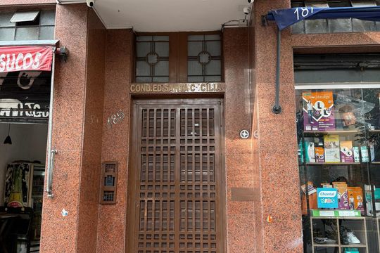 Fachada de apartamento à venda com 2 quartos, 76m² em Vila Buarque, São Paulo