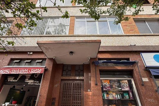 Fachada de apartamento à venda com 2 quartos, 76m² em Vila Buarque, São Paulo