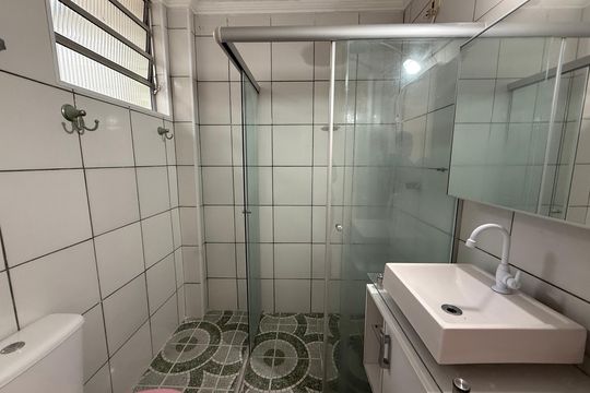 Banheiro de apartamento à venda com 2 quartos, 76m² em Vila Buarque, São Paulo
