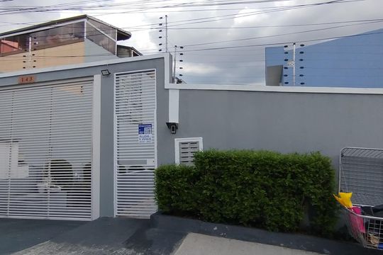Fachada + Placa de casa de condomínio à venda com 2 quartos, 73m² em Vila Ema, São Paulo