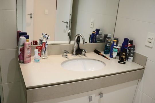 Banheiro da Suíte 2 de apartamento à venda com 2 quartos, 80m² em Vila Nilva, Barueri