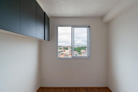 Suíte de apartamento para alugar com 1 quarto, 27m² em Jardim Itacolomi, São Paulo