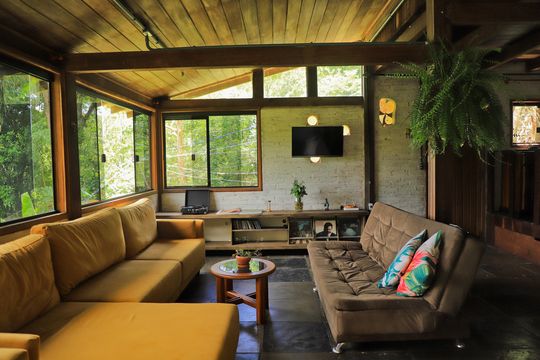 Casa para alugar com 3 quartos, 200m² em Lagoa da Conceição, Florianópolis