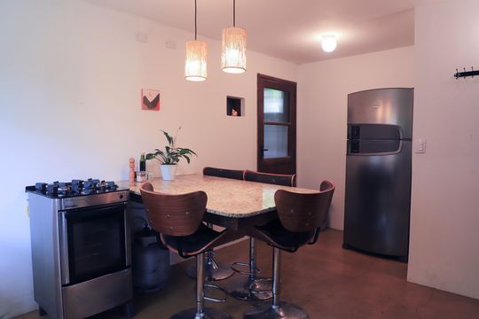 Casa para alugar com 3 quartos, 200m² em Lagoa da Conceição, Florianópolis