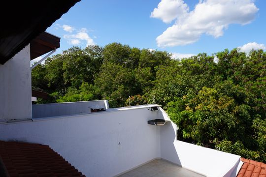 Sacada de casa para alugar com 4 quartos, 416m² em Vila Nossa Senhora de Fatima, Americana