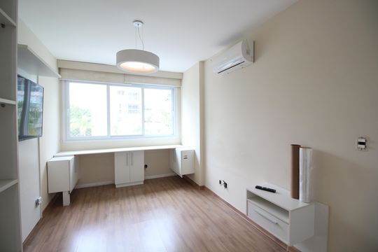 Quarto 2 de apartamento à venda com 2 quartos, 82m² em Barra da Tijuca, Rio de Janeiro