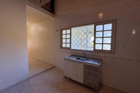 Cozinha de casa para alugar com 1 quarto, 150m² em Rio Tavares, Florianópolis