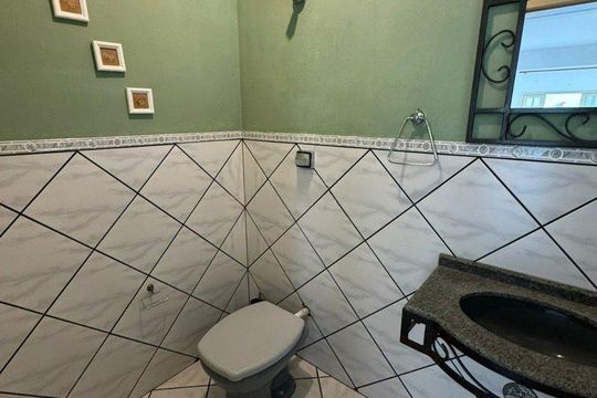 Lavabo de casa para alugar com 1 quarto, 150m² em Rio Tavares, Florianópolis