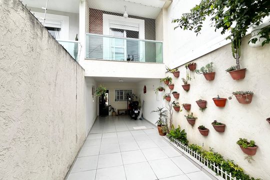 Quintal de casa à venda com 3 quartos, 138m² em Imirim, São Paulo